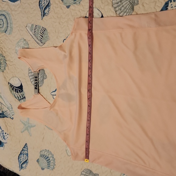 Under Armour tank size XL - Picture 5 of 5